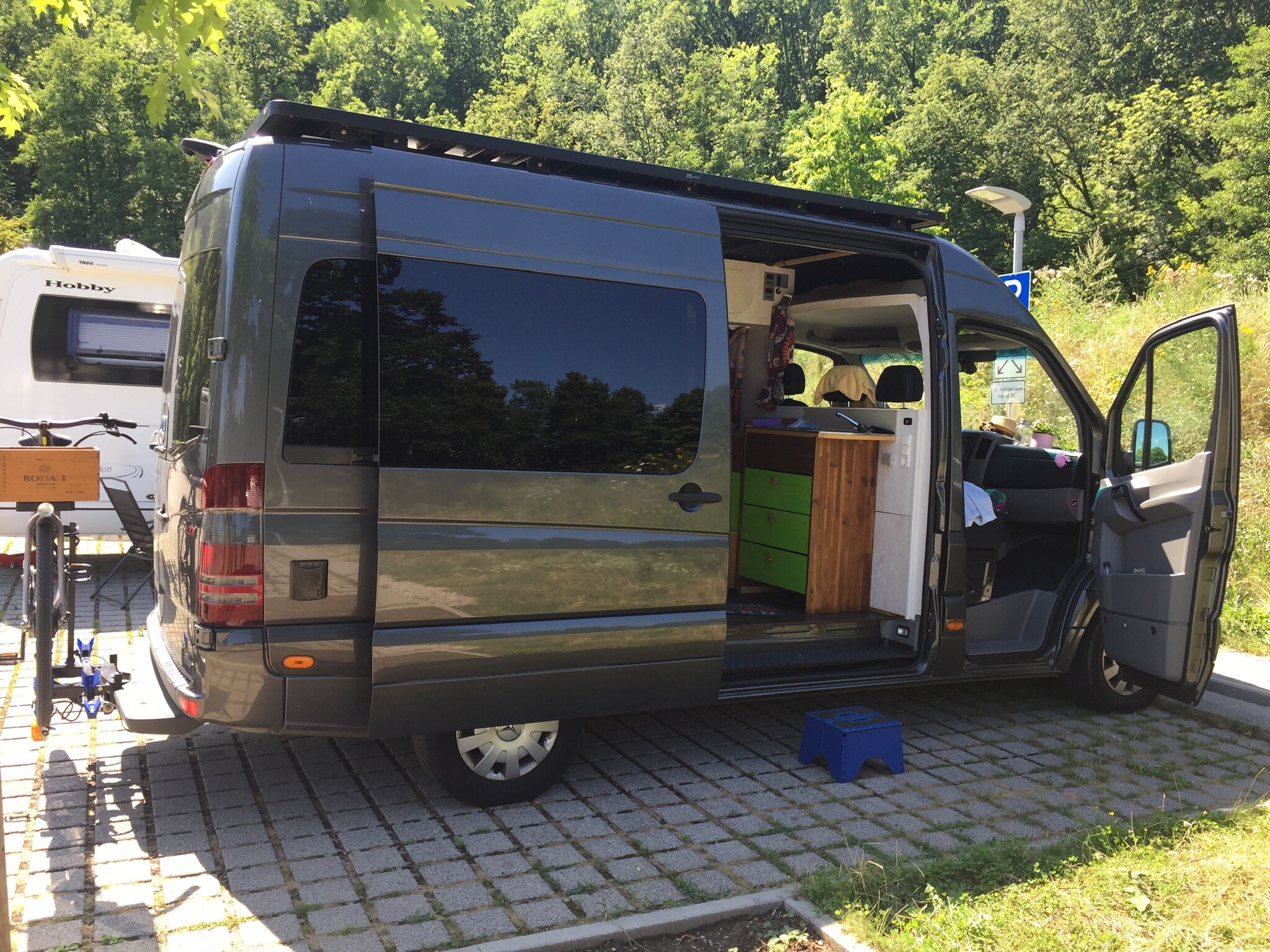 03DA4926-58F2-4AE8-8DF6-35A16C552172