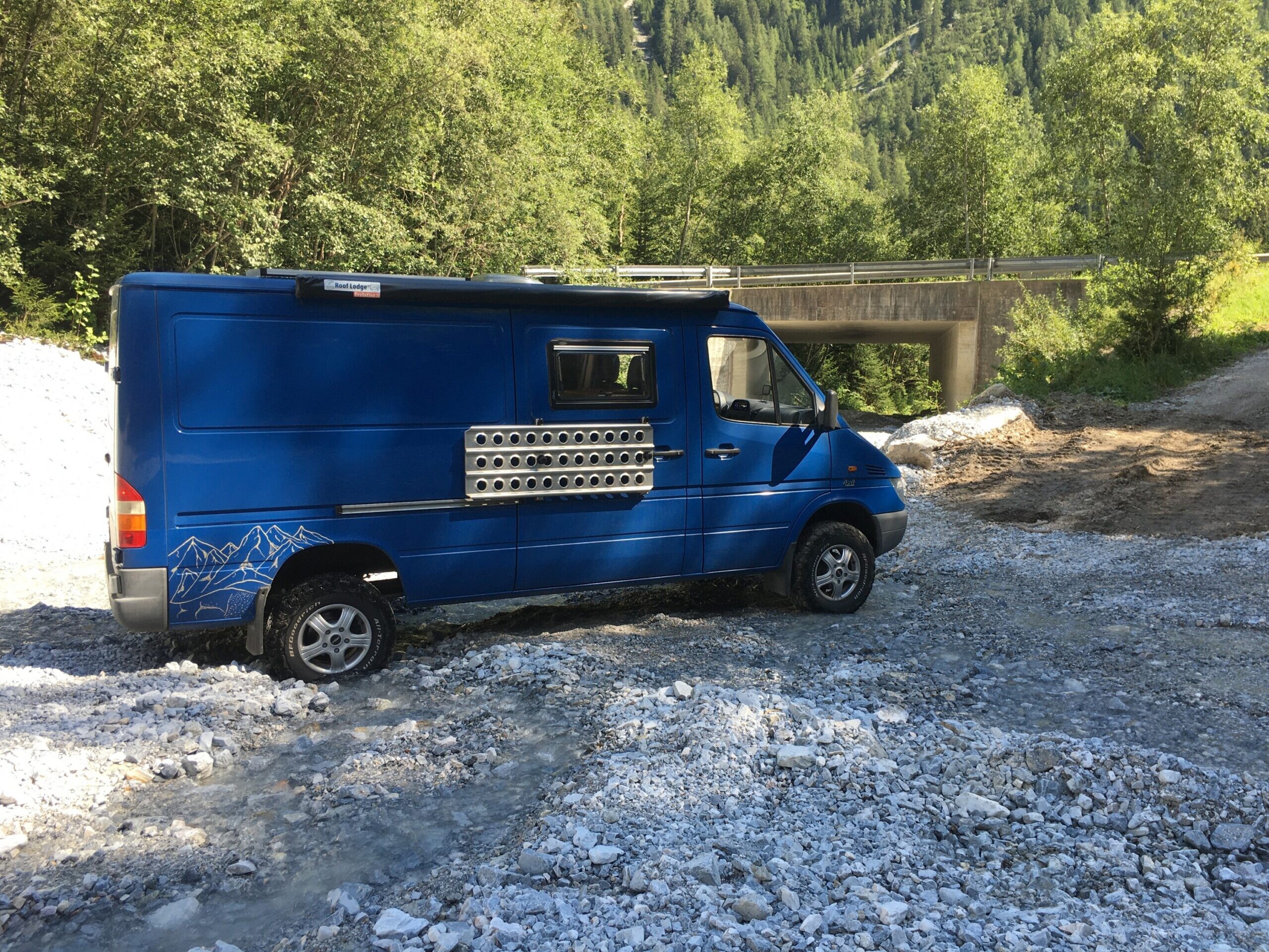 05078D41-57A9-4E9A-8889-37BB9433DC65