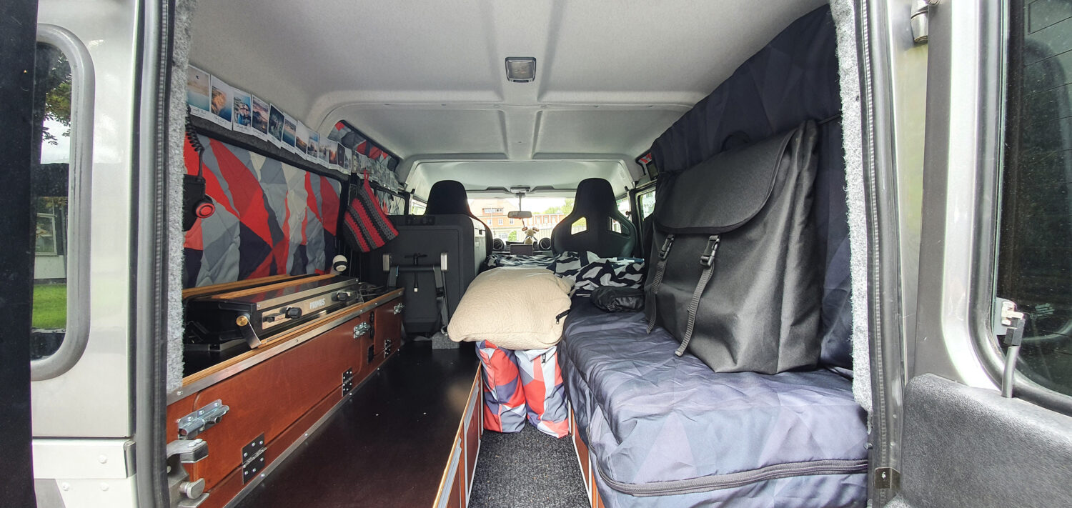 Land Rover Defender mit Wohnmobilzulassung von to.be.outdoors