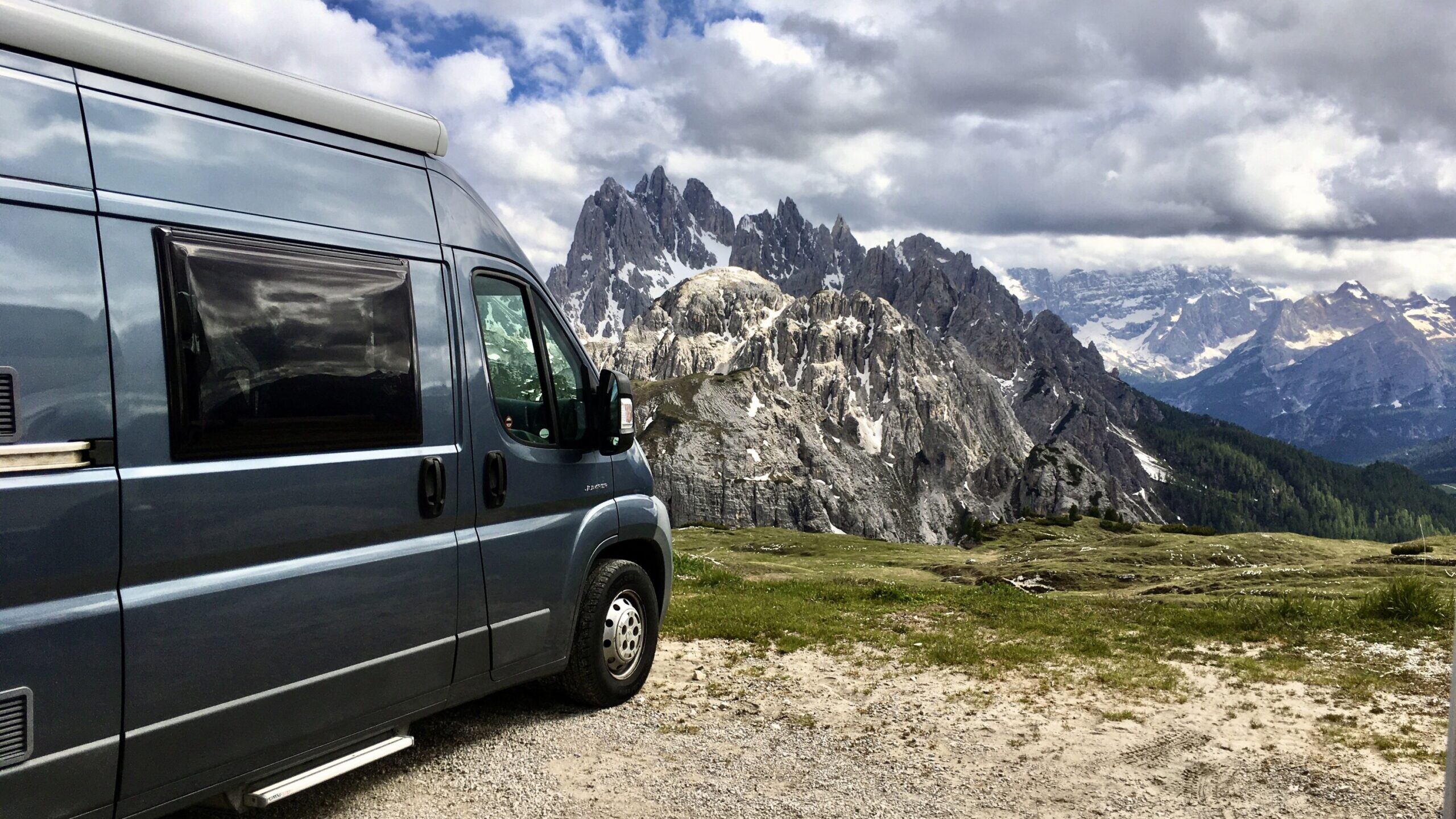 5182D8B1-4C79-42B8-BBB5-0508B92FC015