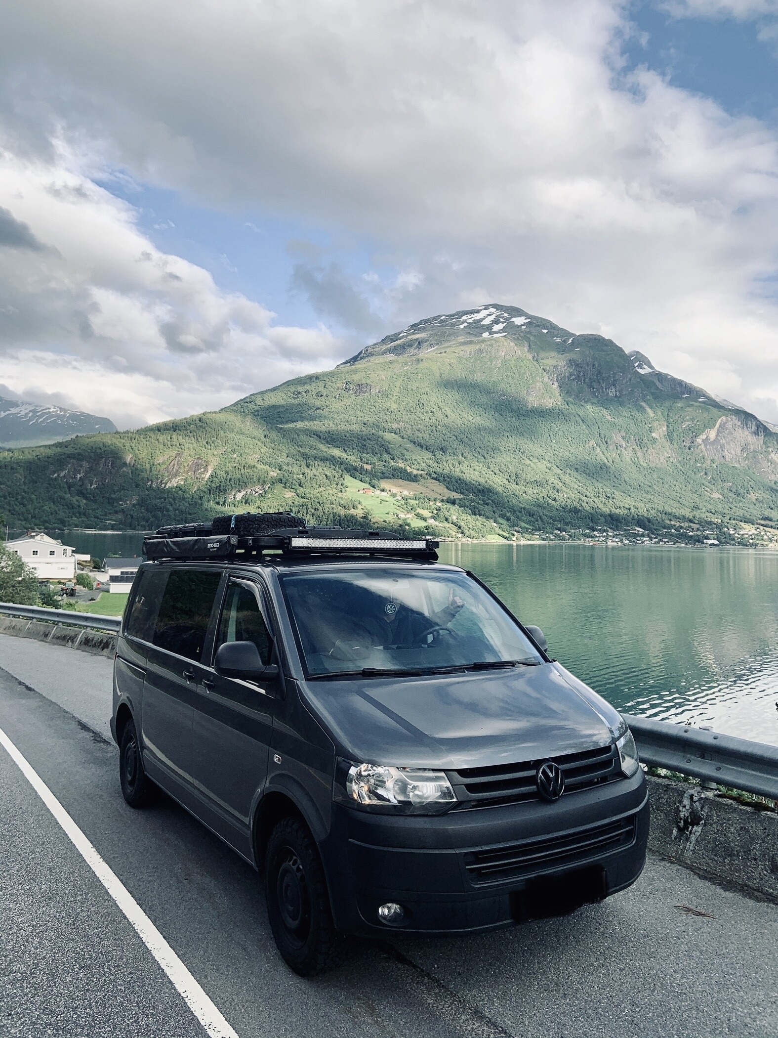 78B7F865-0F7F-4F08-A5E3-A28C110DA77C