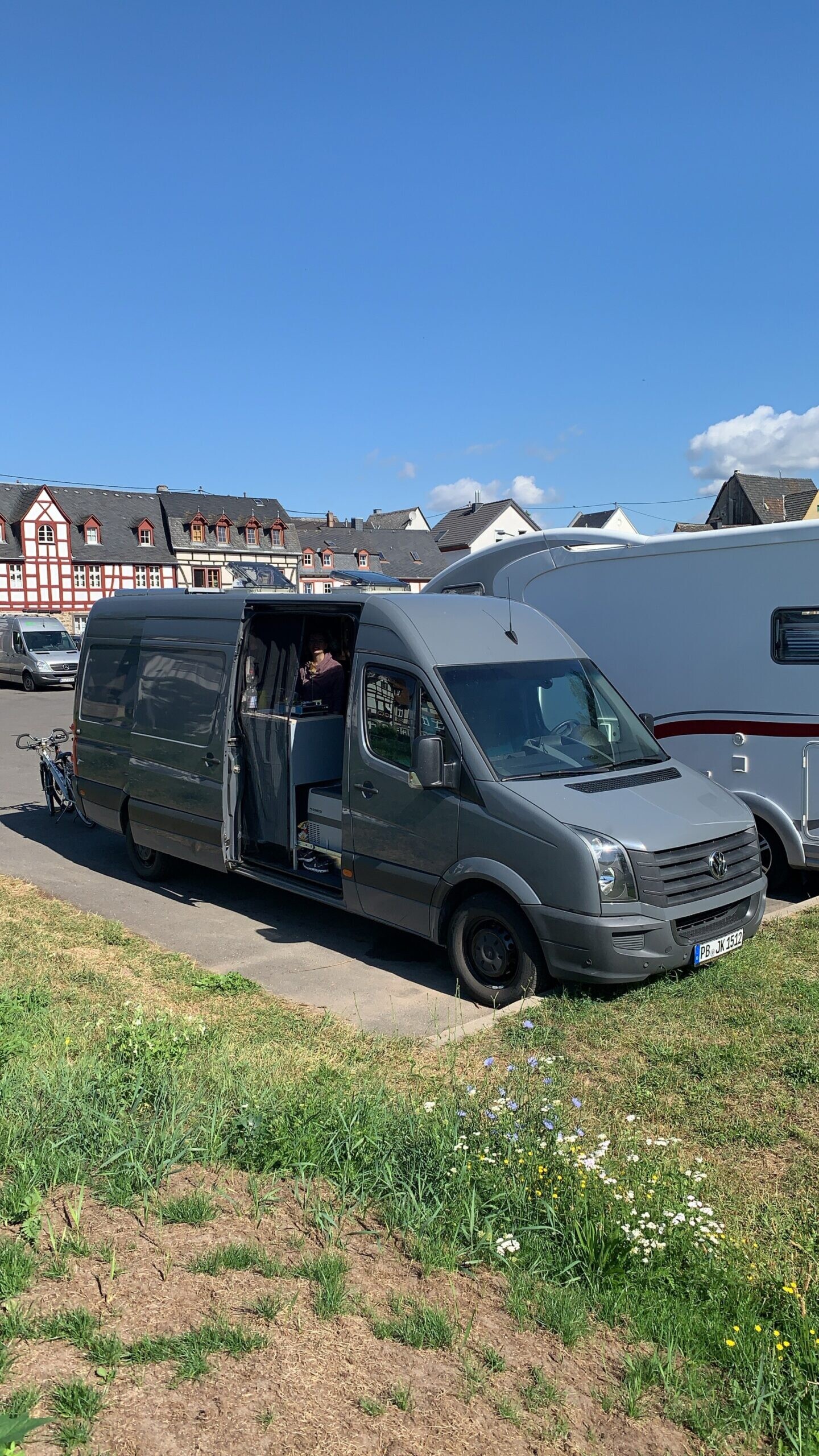 A59AAE87-9F6A-44CC-A444-A0390A8BD119