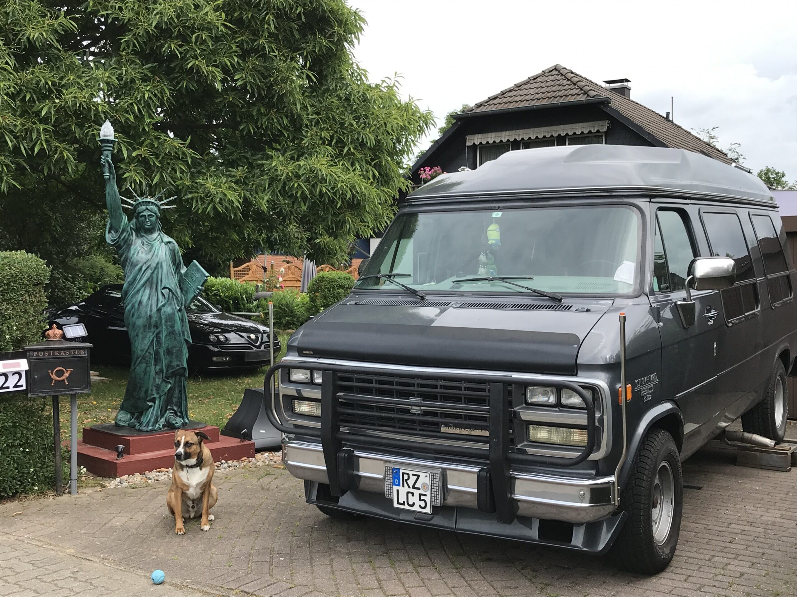 CFB67F35-2516-470D-AAFA-23E9A4E944B1