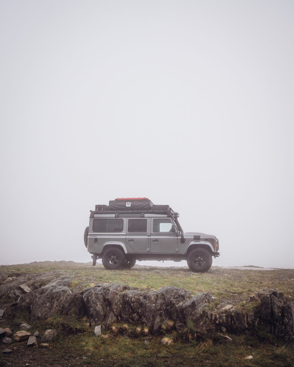 Land Rover Defender mit Wohnmobilzulassung von to.be.outdoors