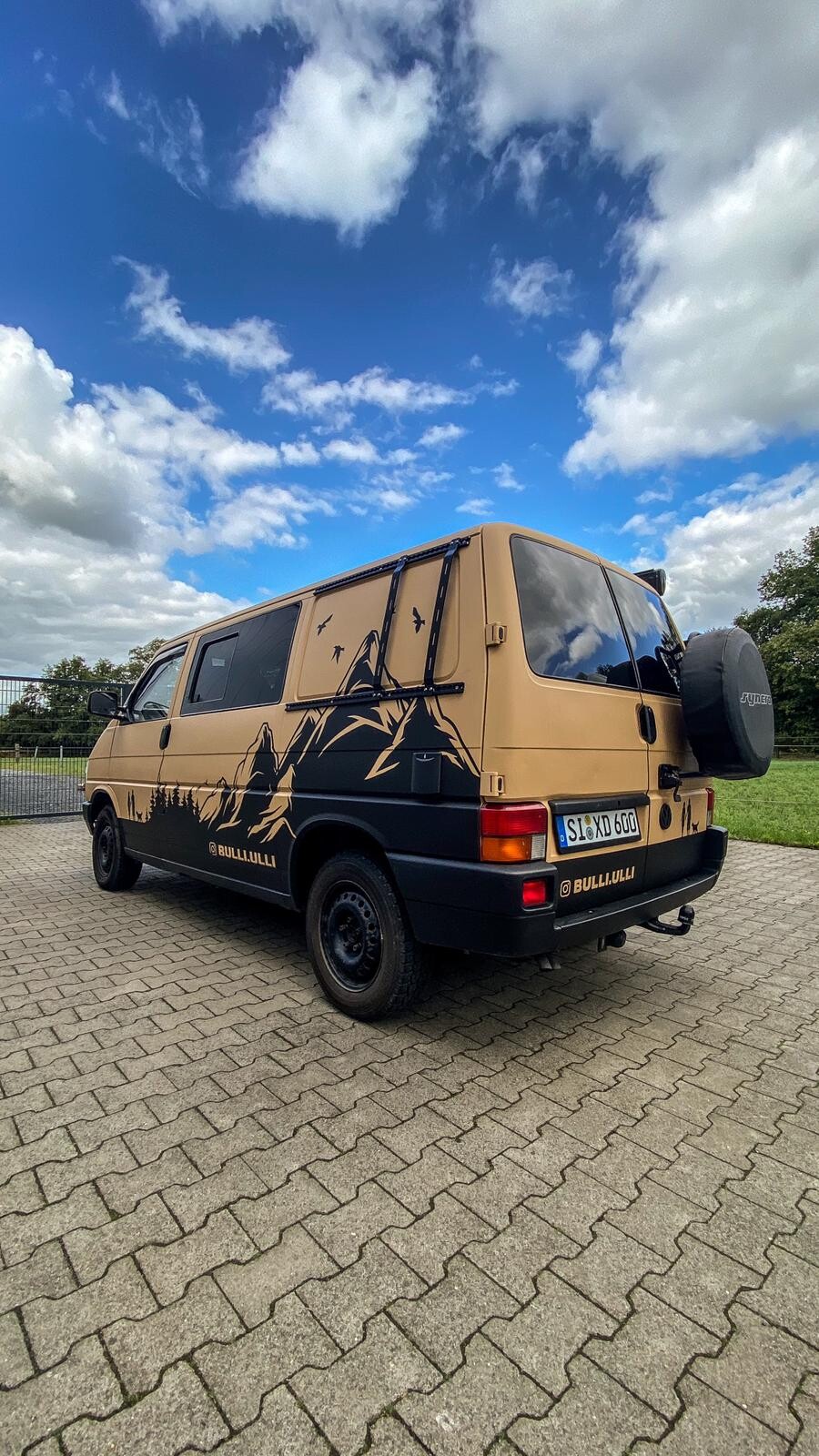 1F8529E7-BD4F-40B7-90E6-256B2D87F752