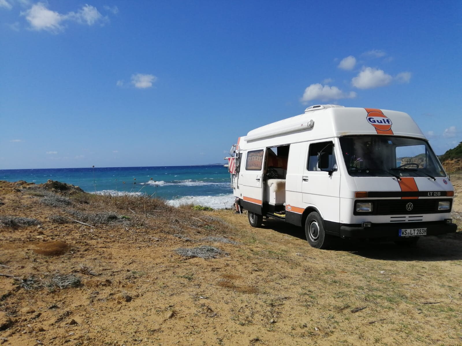 6E027148-FDD9-42B5-92C4-B6B735385214