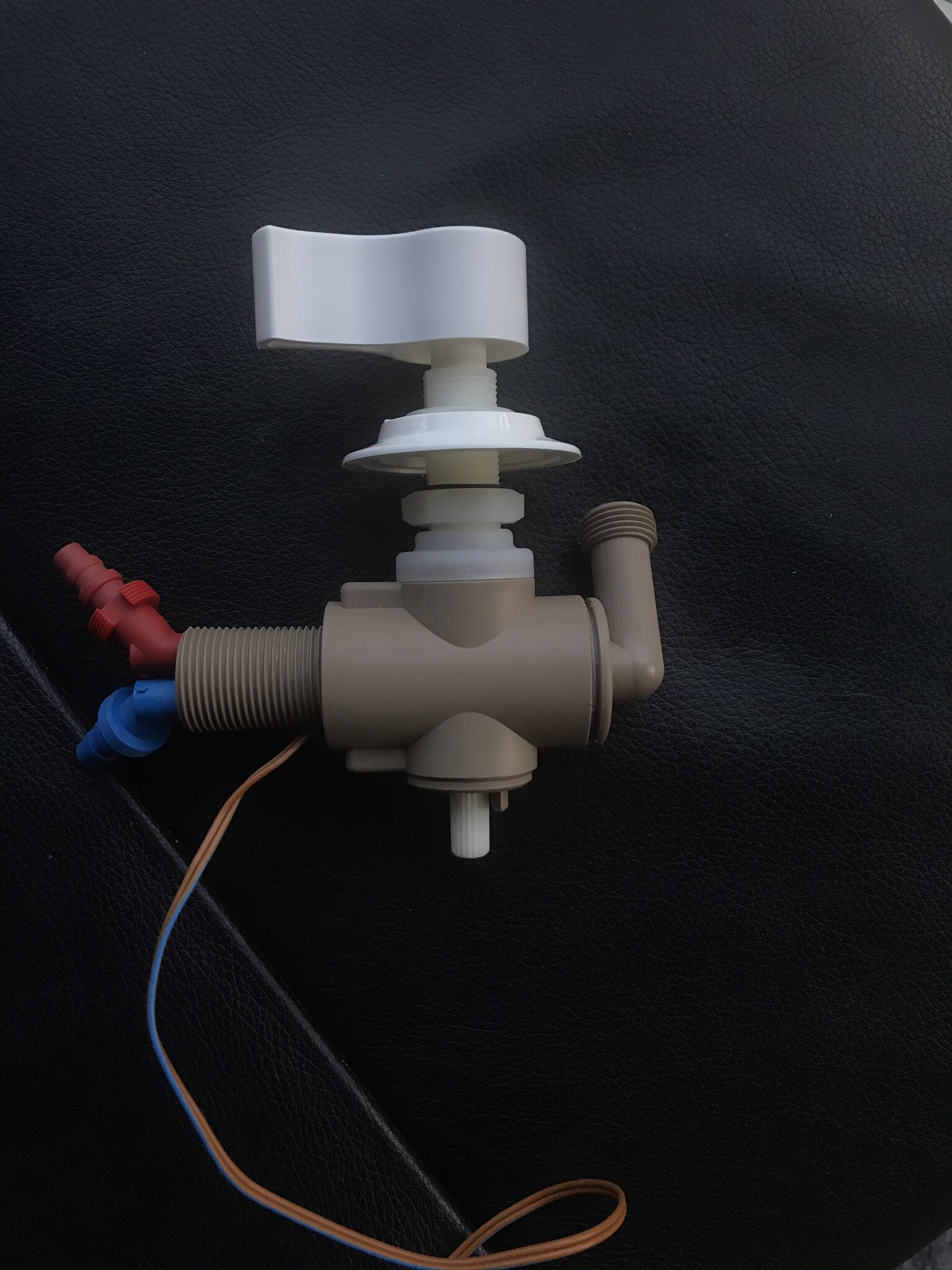 9D421262-5D13-4A28-8CCF-A40BFB1301E2