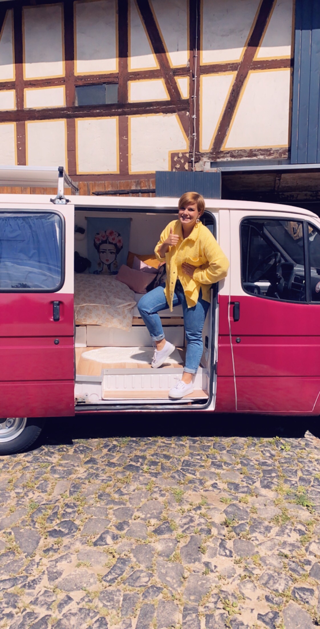 F0EBD3D0-63F0-44BE-841F-AEDDE5534B04