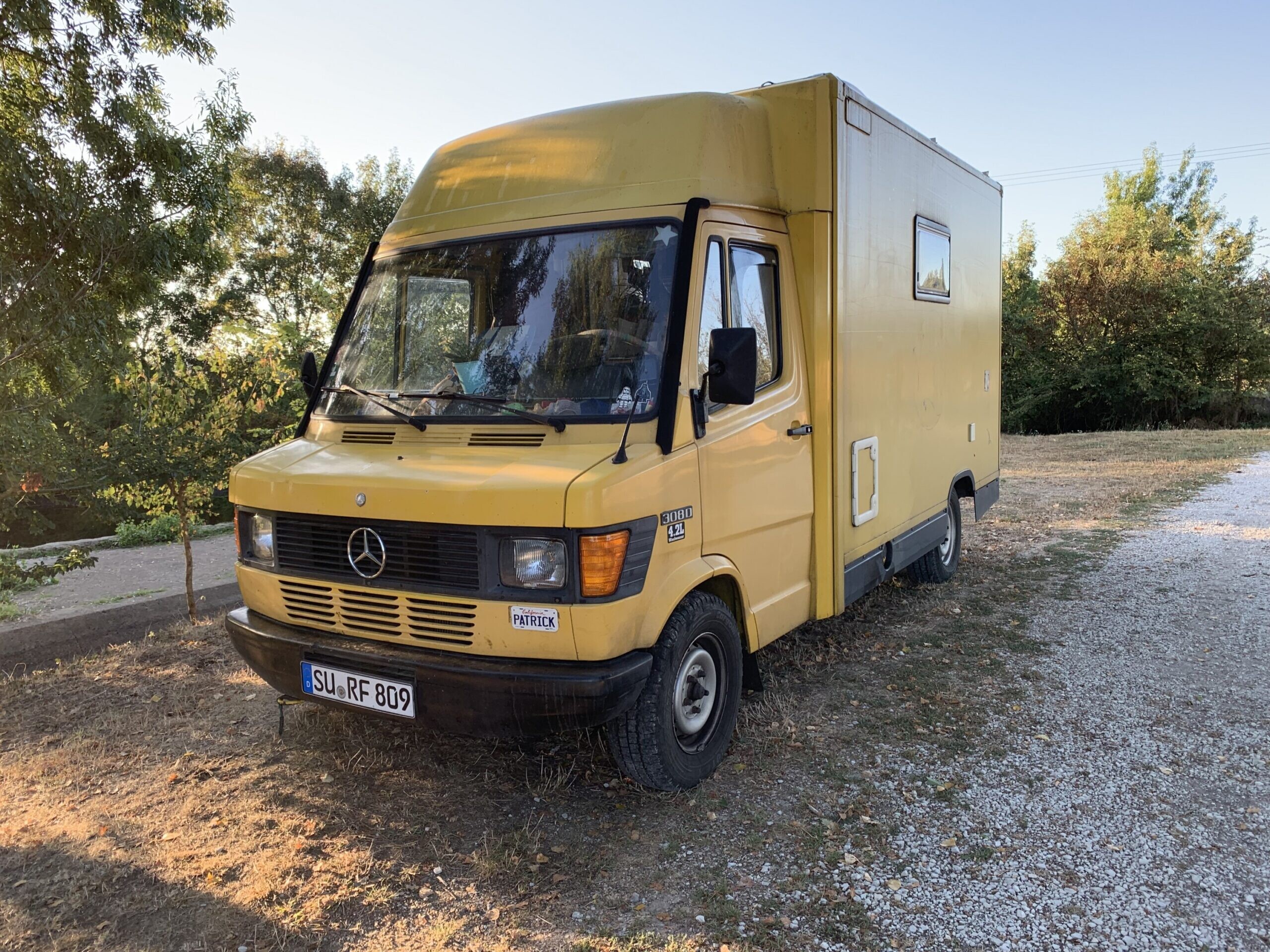 BFB6EE9B-44E5-48B9-AC6F-B12A5A4BFD7F