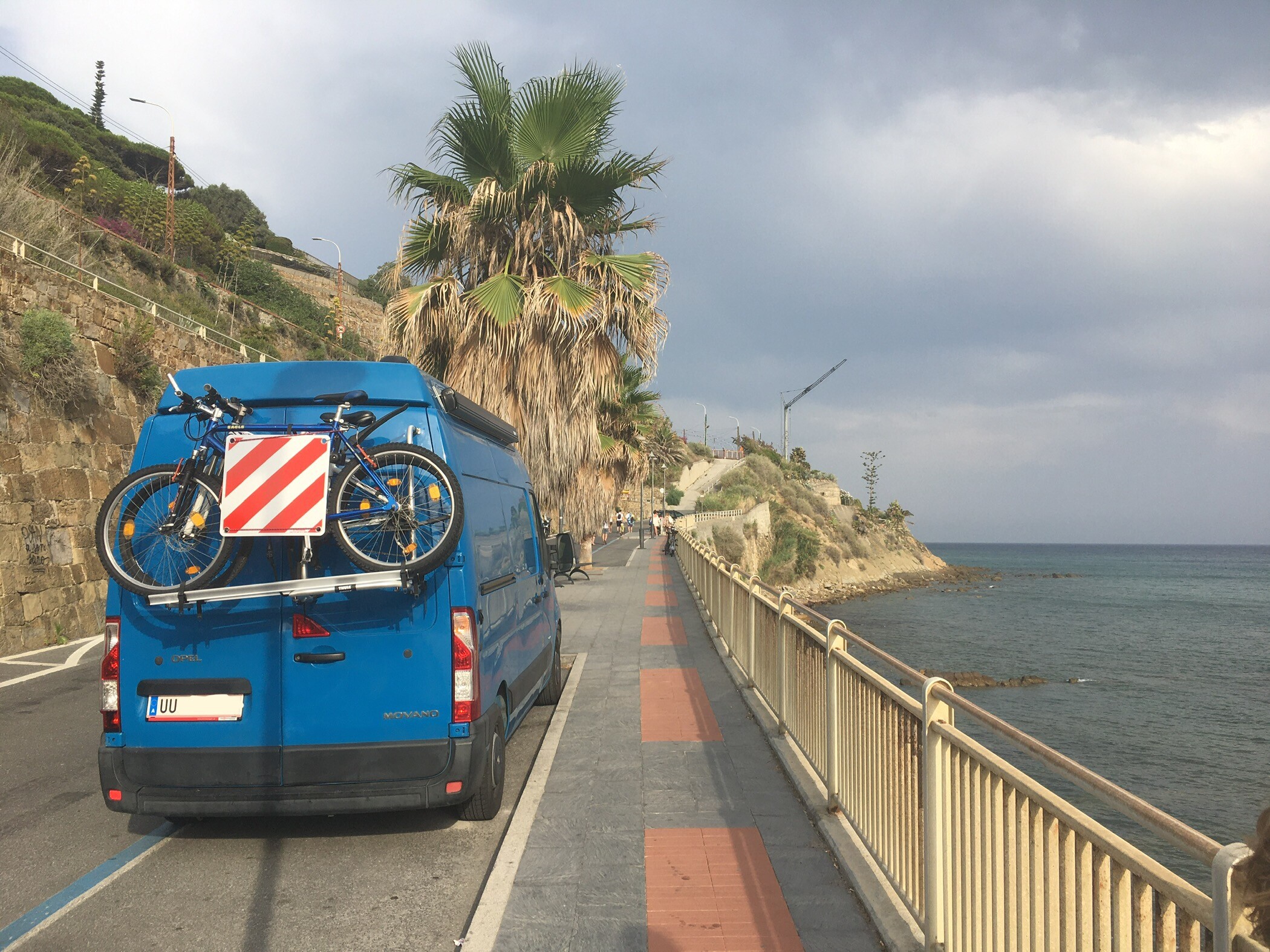 32E15209-7214-4D92-86ED-23A5CA7B0361