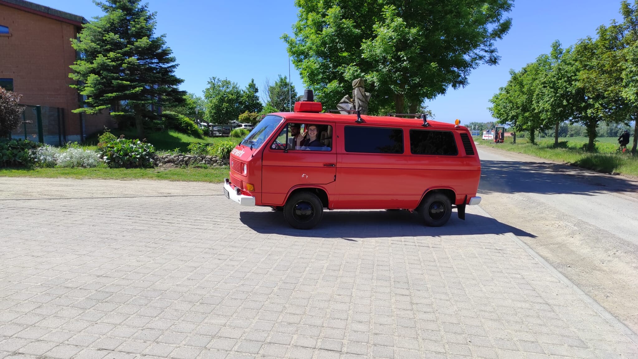 9B0E65AB-F7B5-4DB7-A302-2B657F8B5884