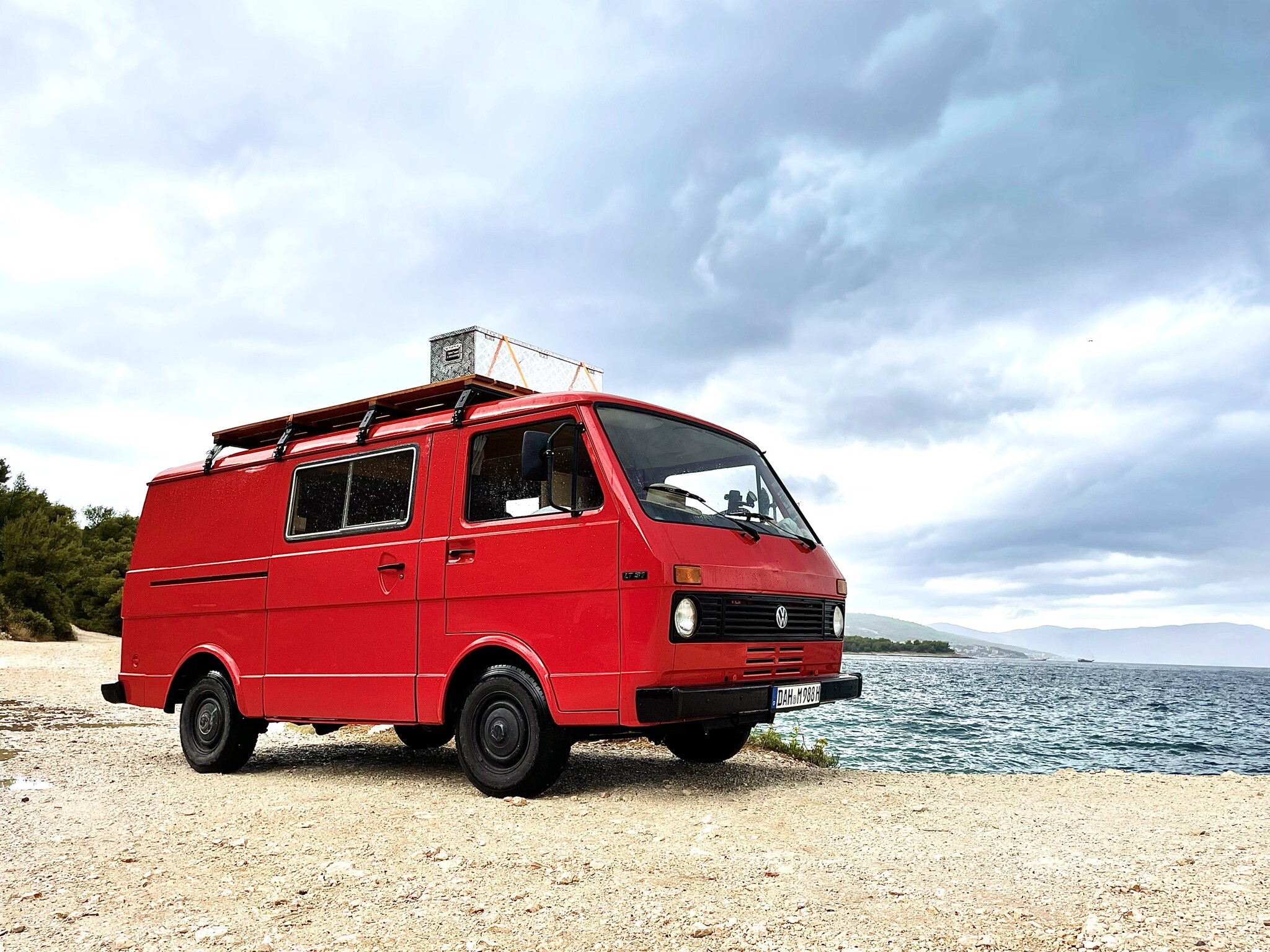 3958AFAB-CF80-43A2-A680-7C7569A4E763