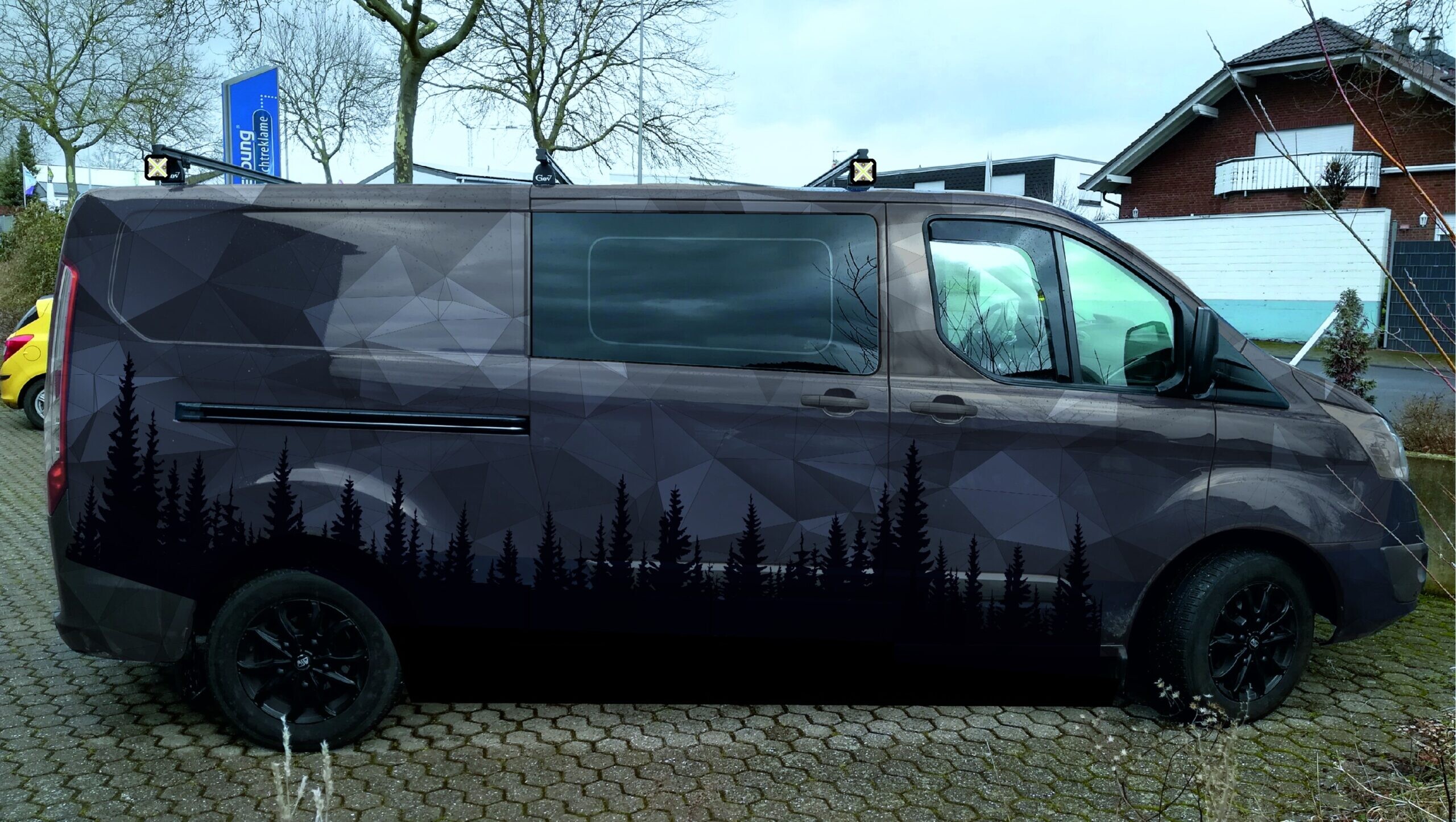 CustomCamper PolygonWrap + LEDUmgebungsleuchten