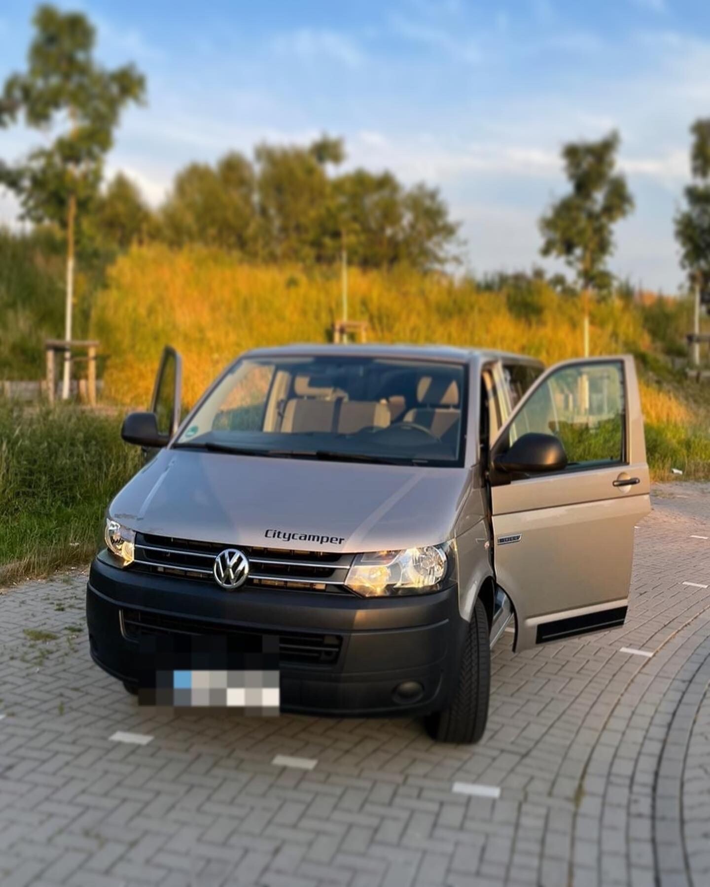 C2D77262-375A-4AD4-A915-FF90DEB4E010