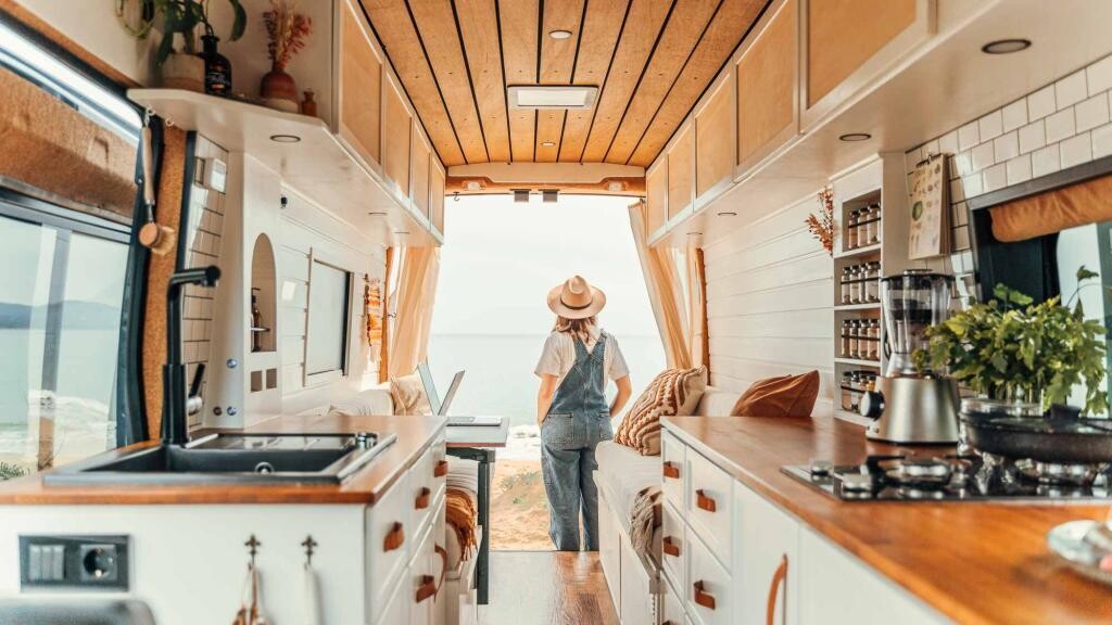EPK-Vanlife-BEN-Heckaussicht-1024×576
